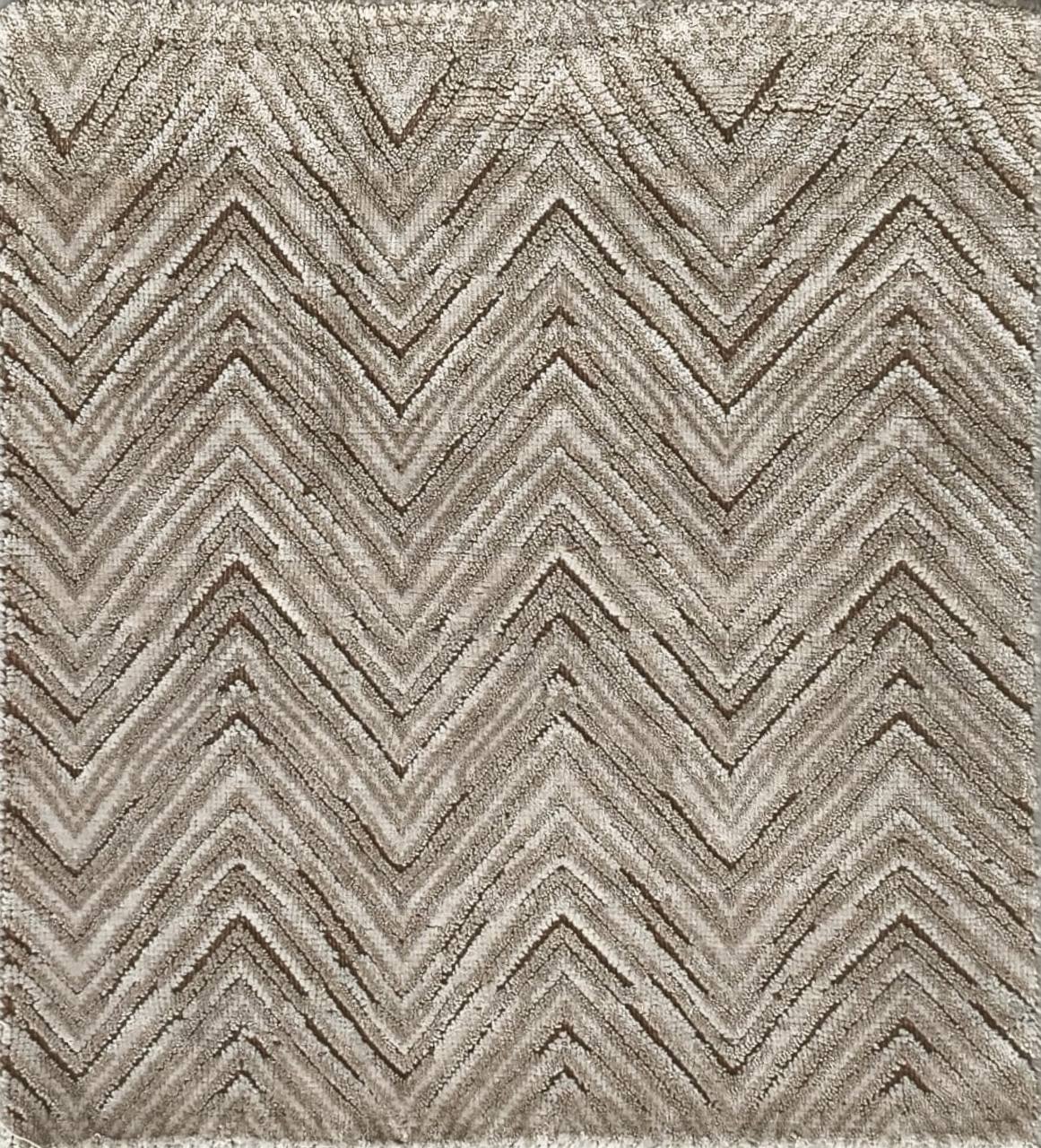 RISC-004 — Silk rug